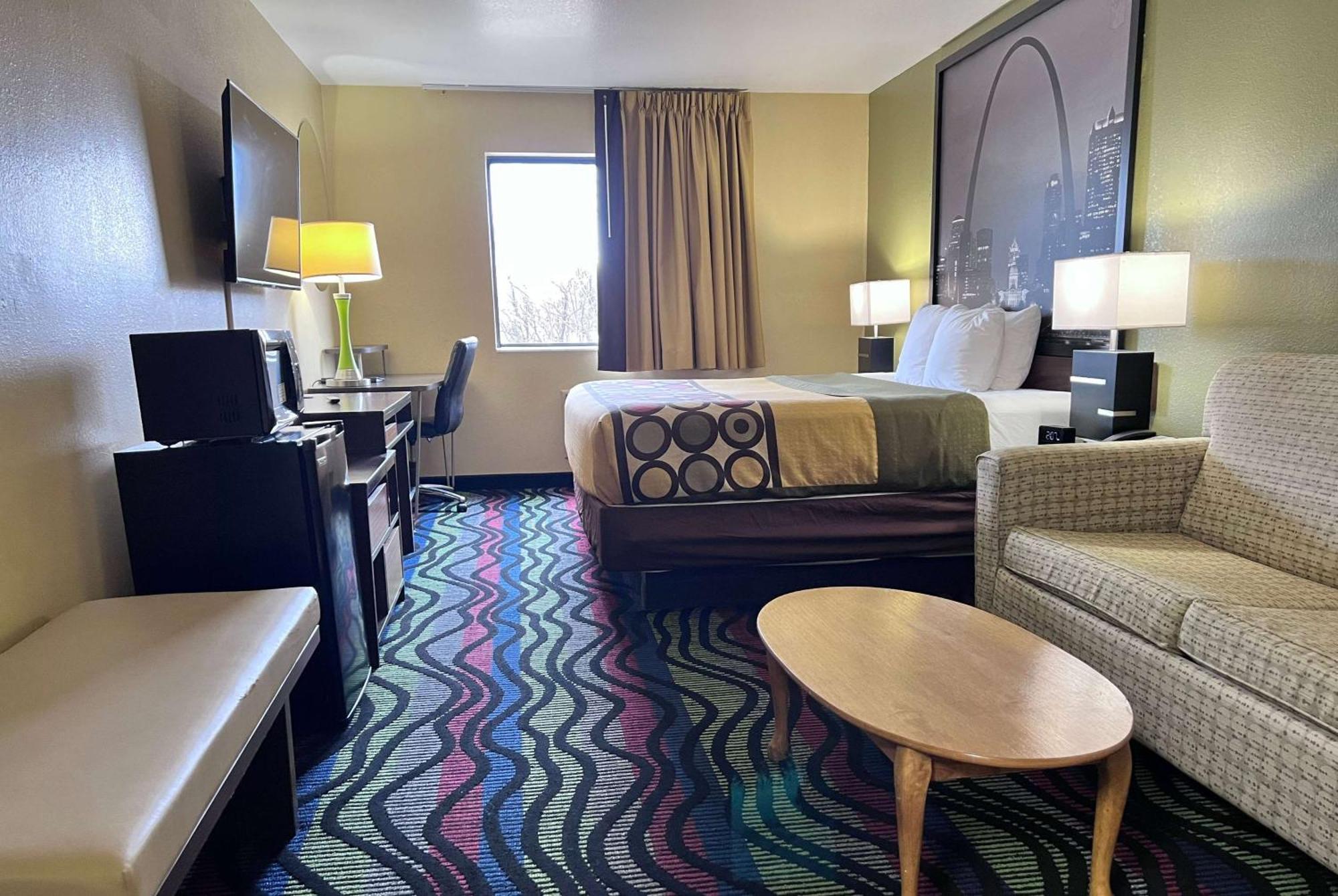 Super 8 By Wyndham Farmington Hotel Bagian luar foto